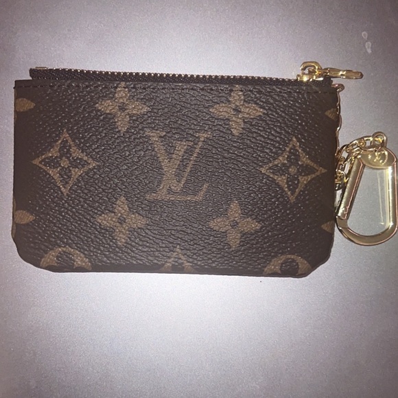 LOUIS VUITTON KEYCHAIN WALLET - Picture 1 of 3